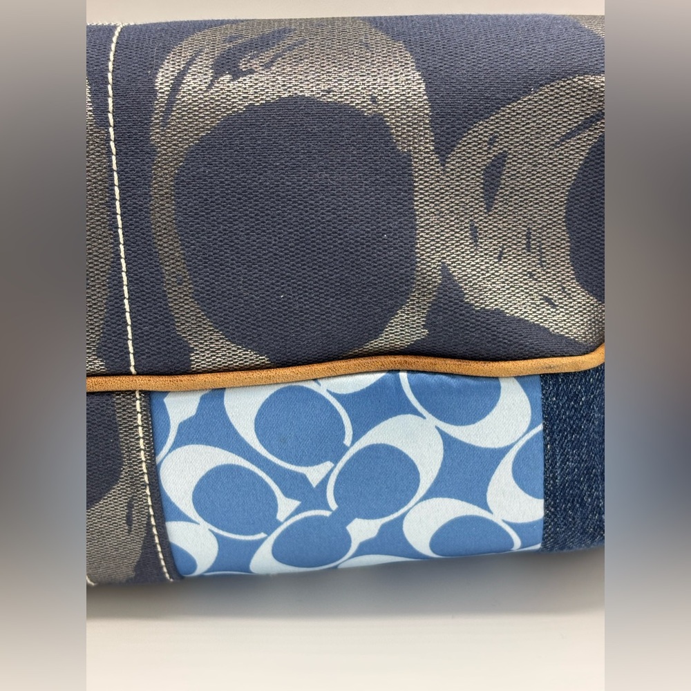 2007 Coach XL Ergo Patchwork - Picture 16 of 16